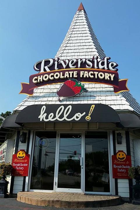 Riverside Chocolate Factory - McHenry, IL - Thumb 14